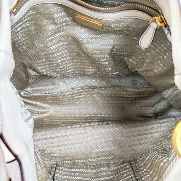 Prada Vitello Daino Antik Leather Hobo Shoulder Tote – Ivory - Picture 14 of 16